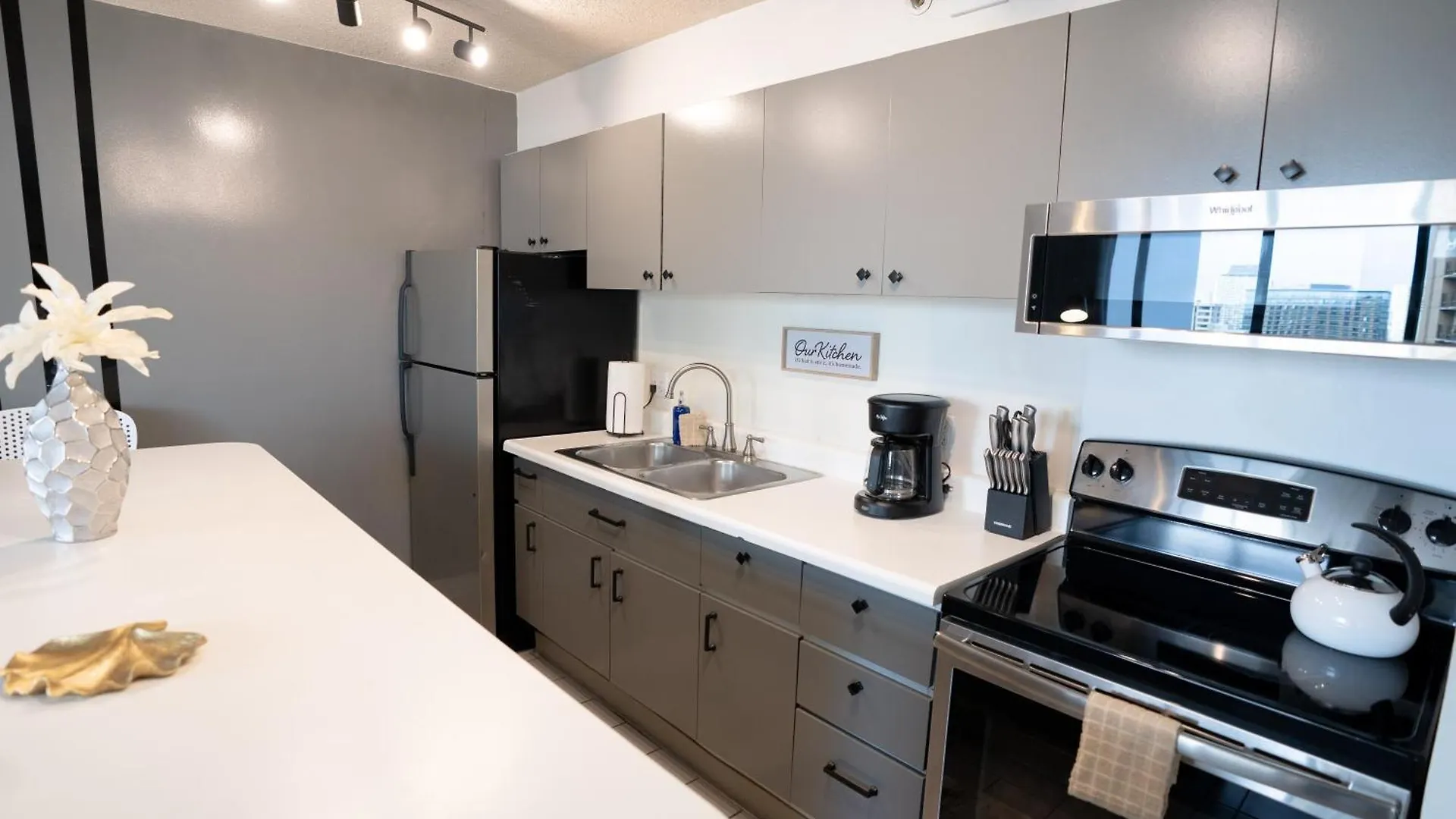 Deluxe Ocean View Condo 2 Queen Beds In Waikiki, Free Parking & Wi-Fi Гонолулу 0*,  США